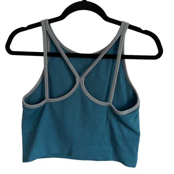 ATHLETA TOP - Picture 2 of 3